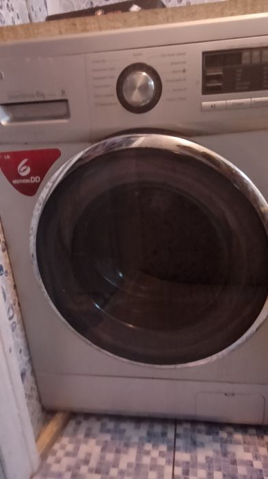 Стиральная машина автомат, в рабочем состоянии