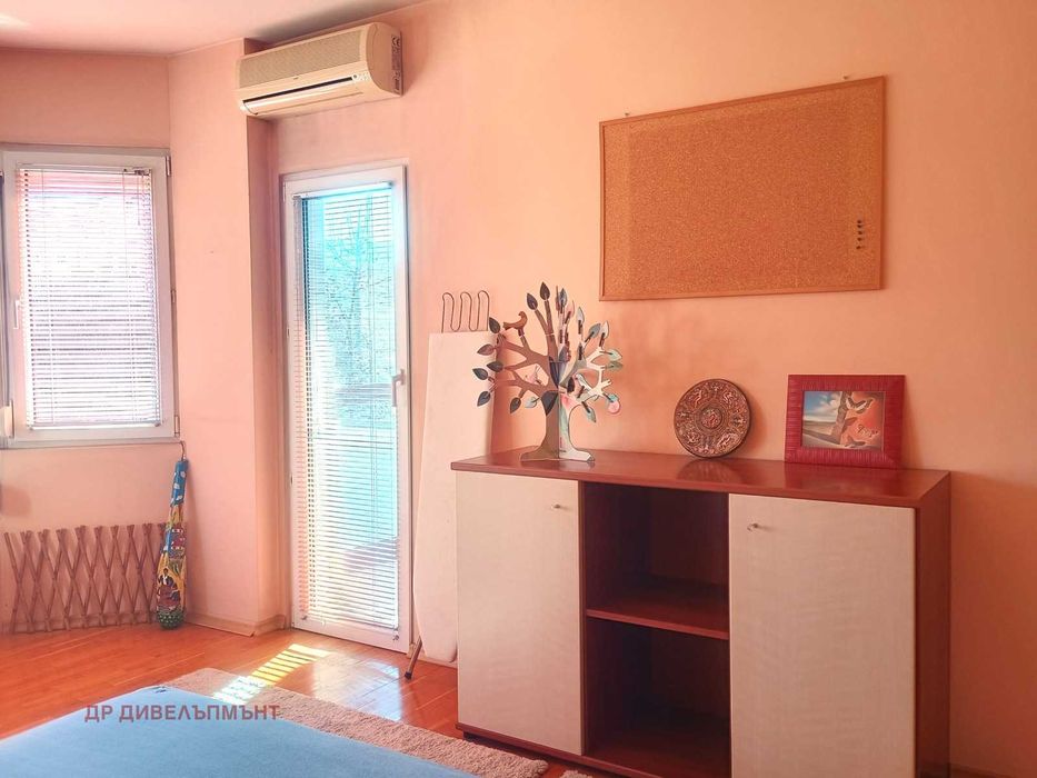 Дава се под наем Тристаен апартамент в София, Люлин 5 - 103 кв.м за 612 € - Снимка #7