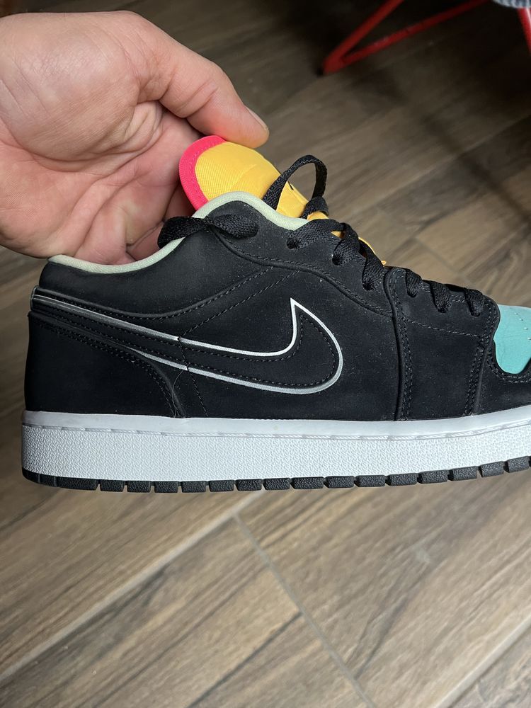 Nike jordan low 1