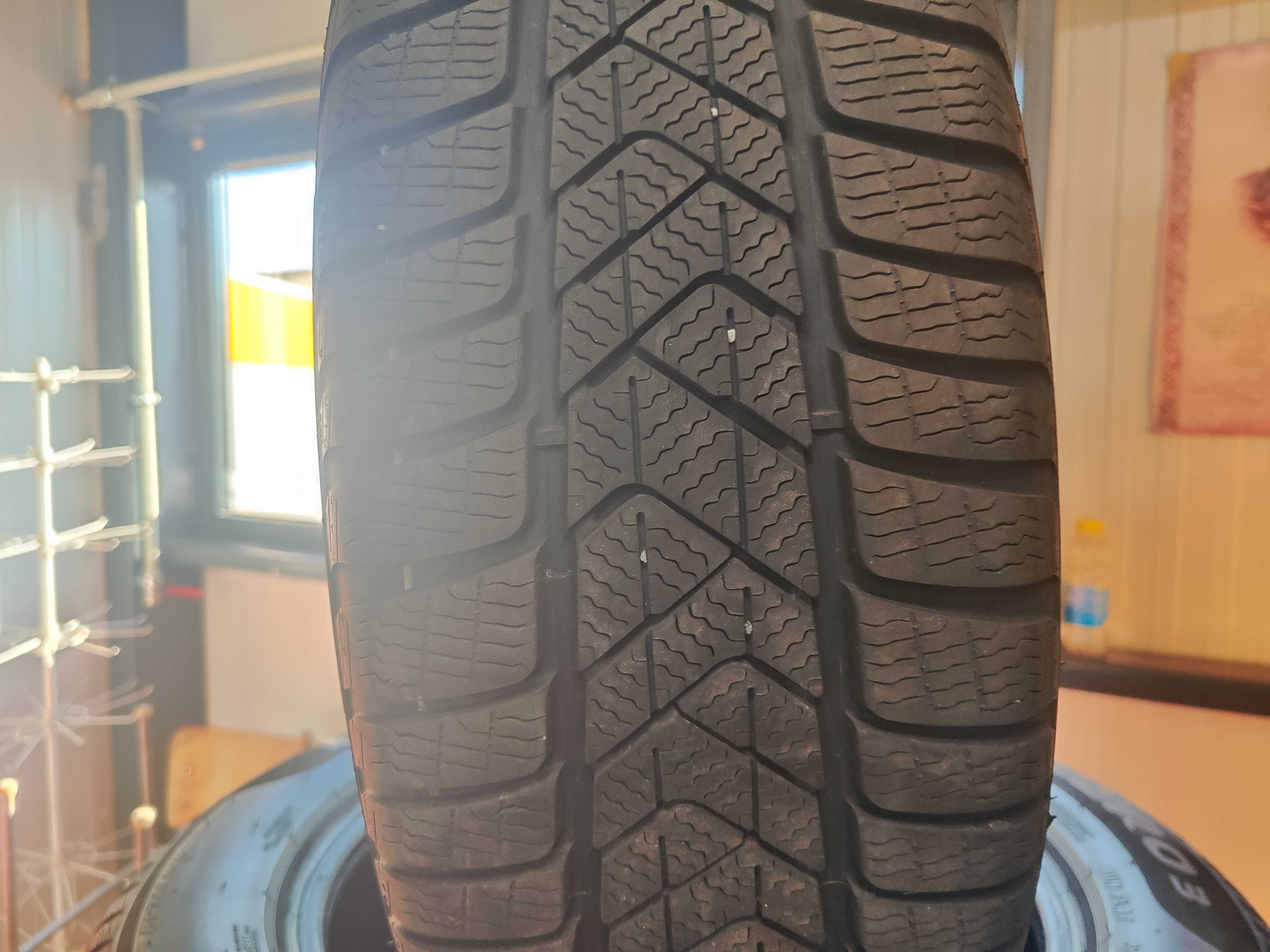 2бр. зимни гуми 225/60/18 Pirelli