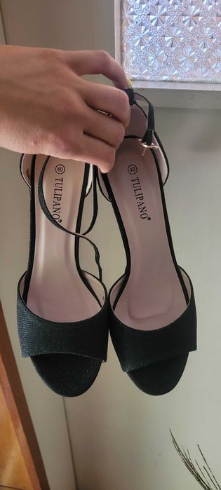 Черни официални сандали