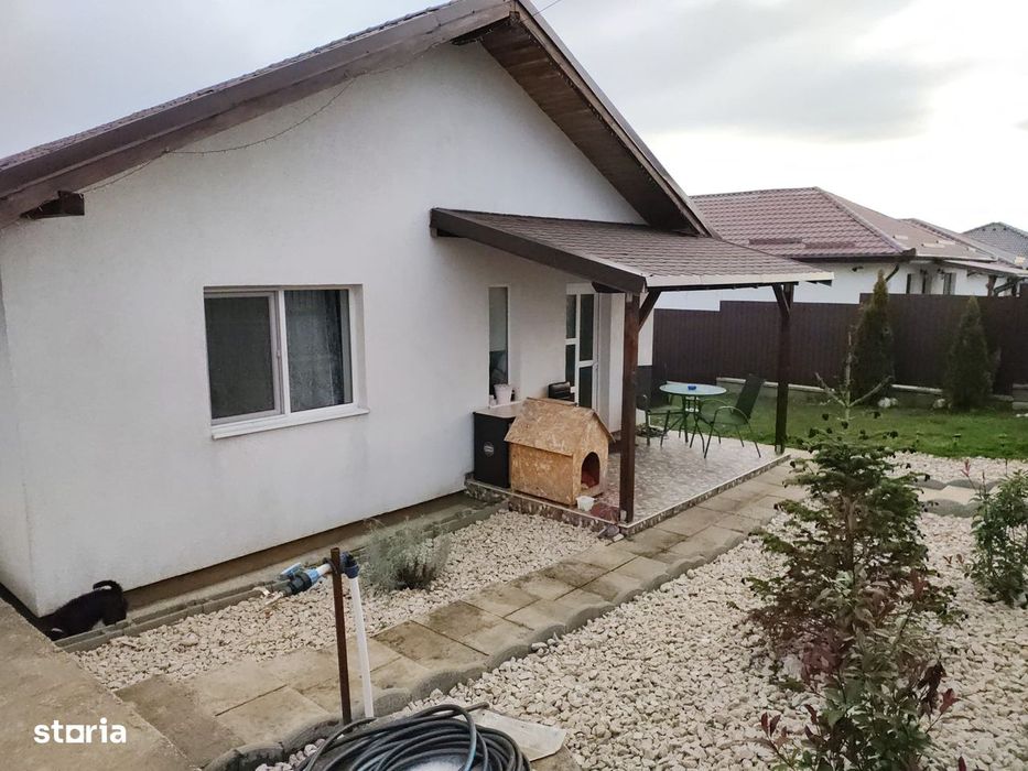 Casa pe un singur nivel, 100 mp teren 500 mp,mobilat, utilat,  Nazna
