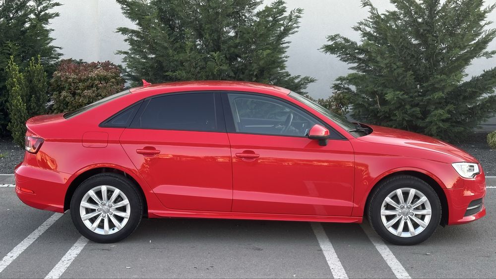 Audi A3 , berlina , 1.6 tdi , euro 6 , 120 000 km verificabili