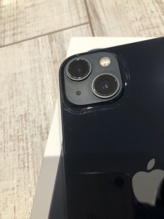 Много запазен iphone 13 midnight 128gb