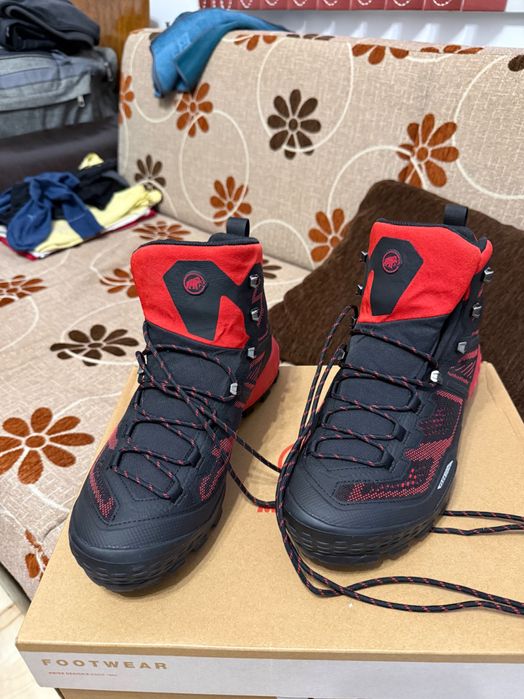 Трекинг обувки Mammut, Ducan High GTX