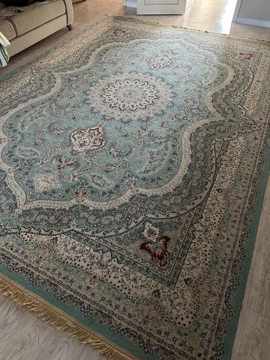 Ковер в хорошем состояние, если хотите могу снизить