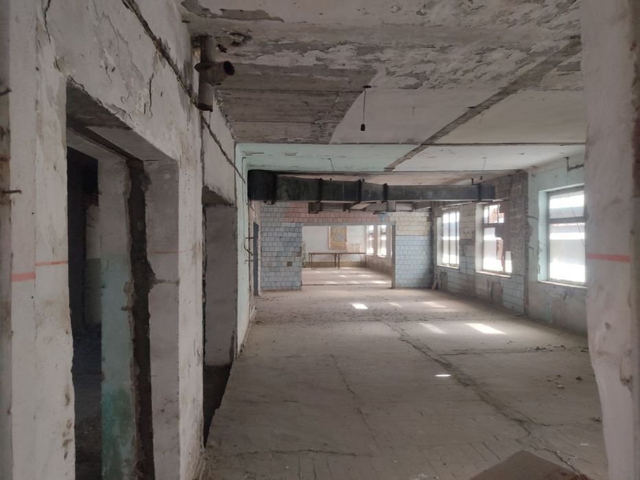 Продаётся производственная территория с 3-х этажным зданием!