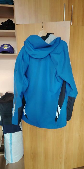 Vînd 2 geci bărbați toamna -iarnă Mascot mărime XL - preț 250- 300 buc