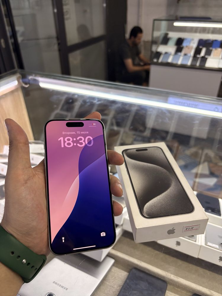 iPhone 15 Pro 128 gb white