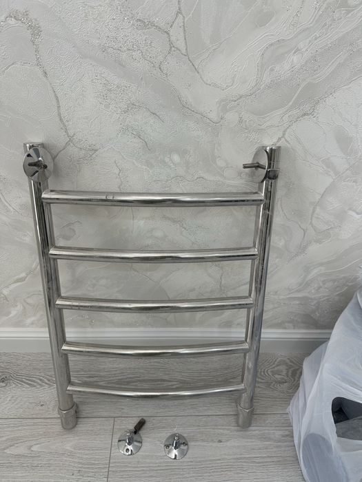 Продам полотенцесушитель 60*80см