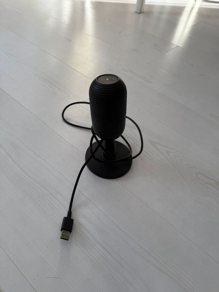Продам Микрофон Razer