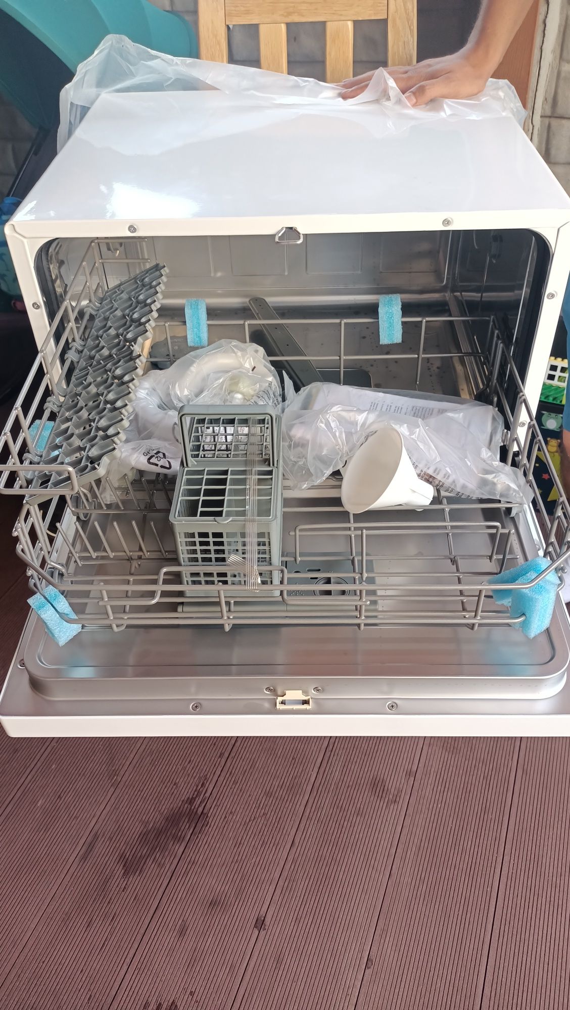 Masina de spalat vase Exquisit compacta 6 seturi