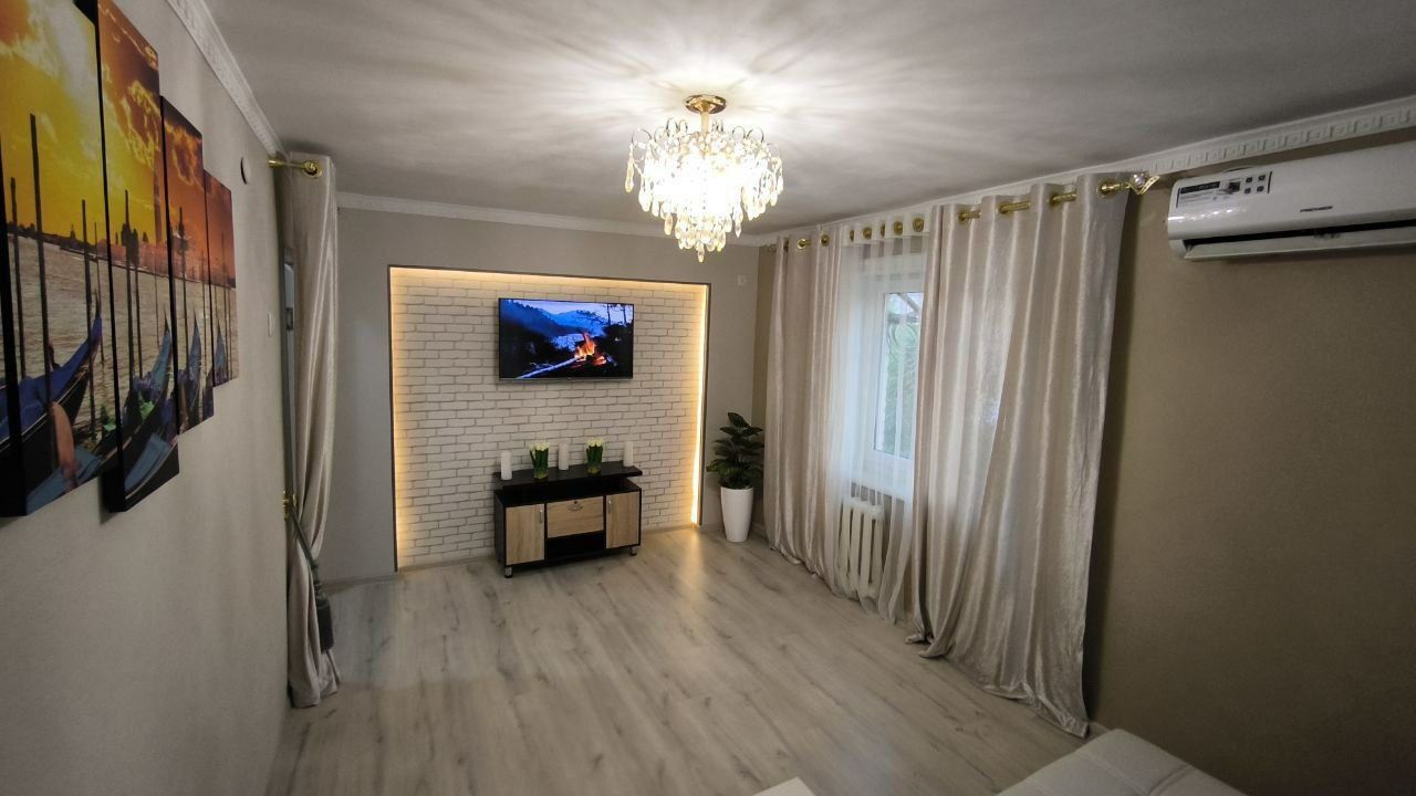 Ташсельмаш, парк Ашхабад 1²/3/4 38 М², балкон: 2*3 Яшнабадский район