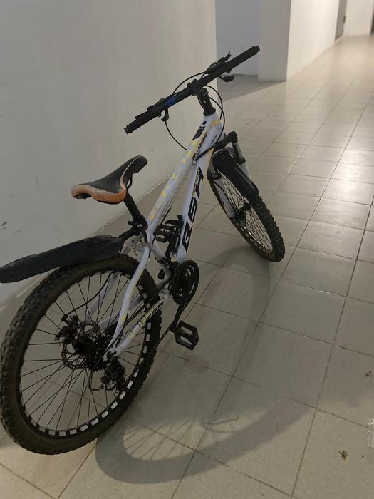 Велосипед сатылады