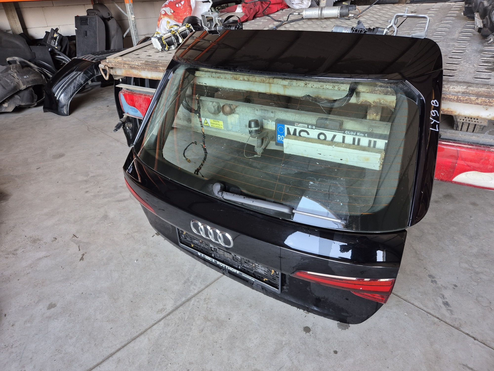 Haion audi a4 b9 break an 2017 negru cod culoare LY9B