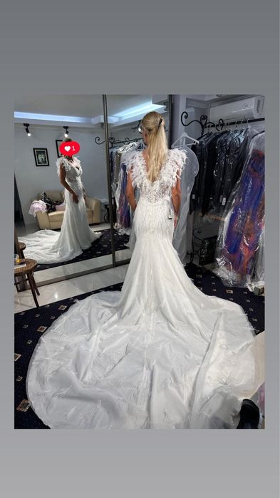 Vând rochie de mireasă tip sirenă