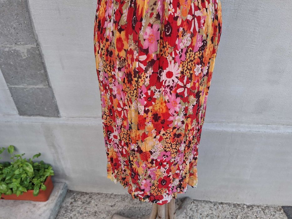 **Cyrill Red  | rochie dama | bust 84 cm | mar. 40 - 42 | M - L