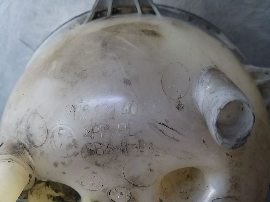 Vas expansiune 1.9 tdi vw transporter t5 7h0121407b