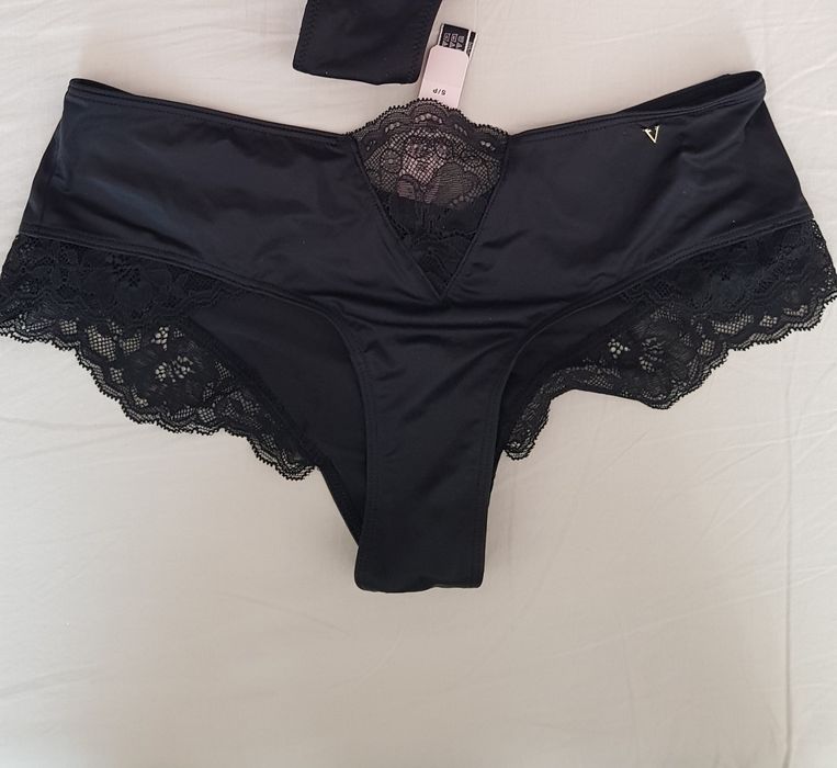 Victoria's Secret original бразилиани и прашки