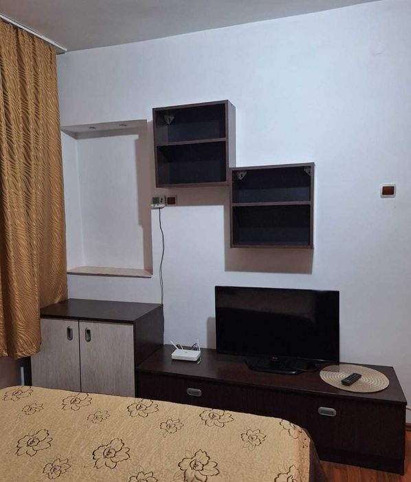 Inchiriez garsoniera