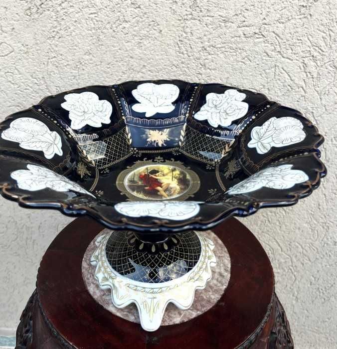 Superba fructiera cu picior-medalion scena galanta-Franta