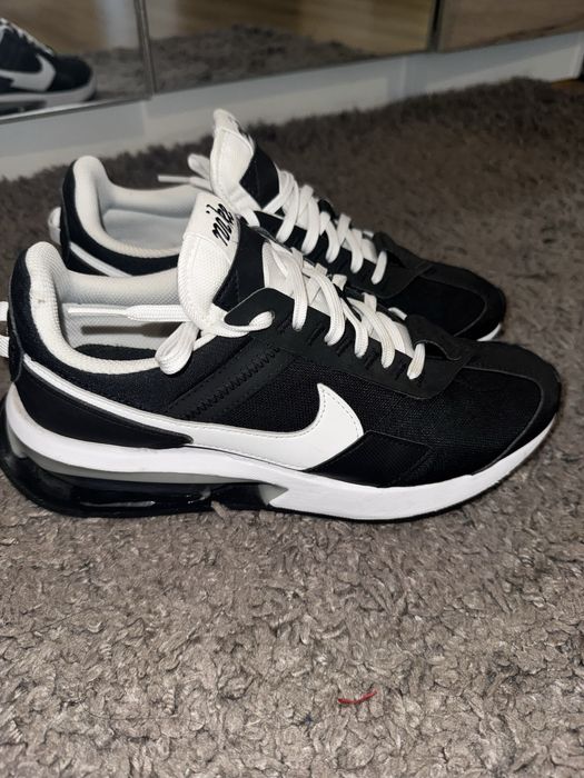 Дамски маратонки Nike