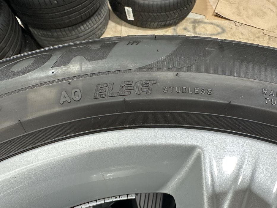 Roti iarna Audi E tron 19 FACTURA 235/55R19 ca si NOI DOT2021