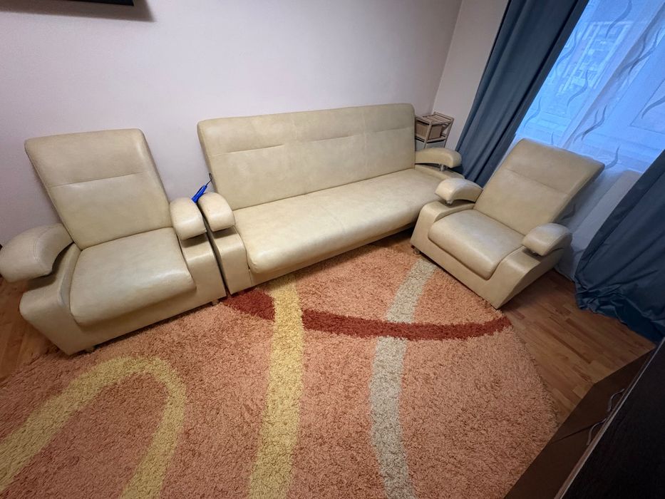 Canapea și 2 fotolii