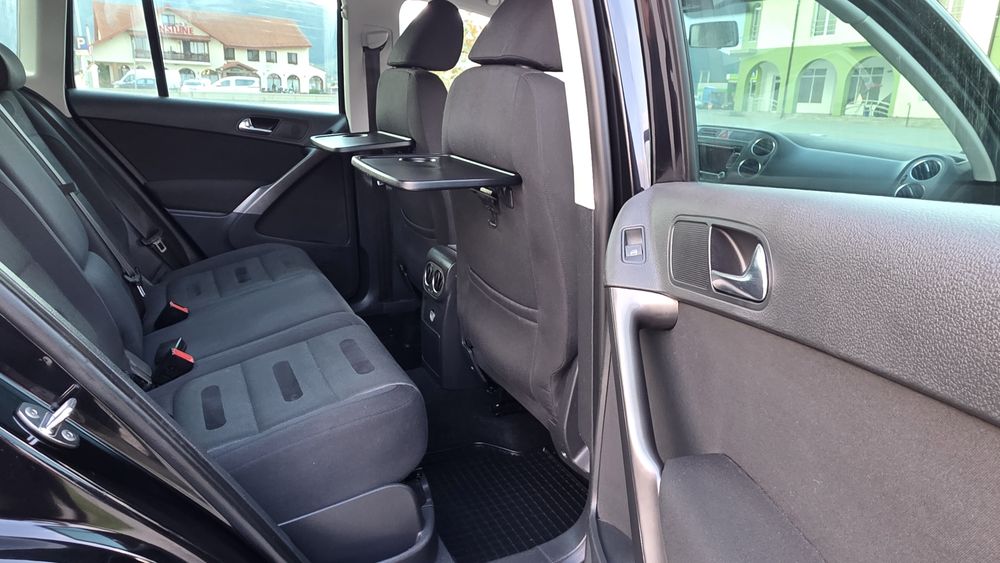 Volkswagen Tiguan 2009 2.0 140 CP Navi/Bixenon/4x4 CASH/RATE Avans 0