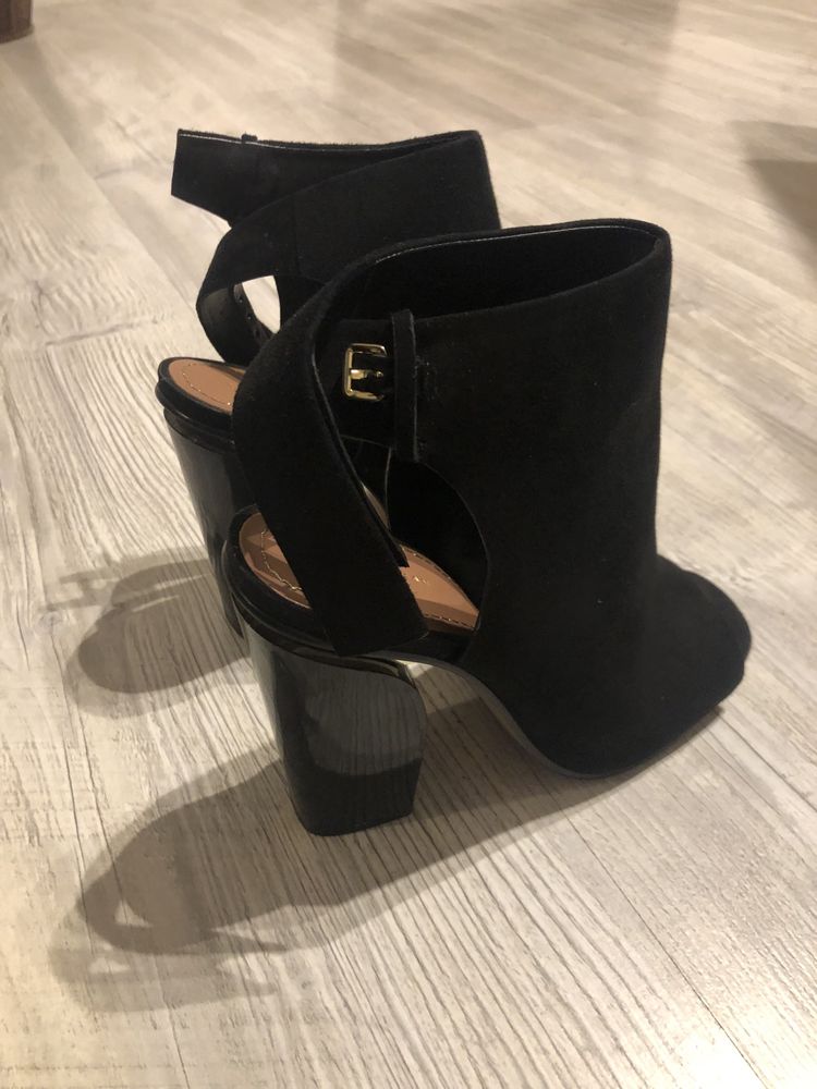 Pantofi Zara 10% reducere la toate produsele luna aceasta