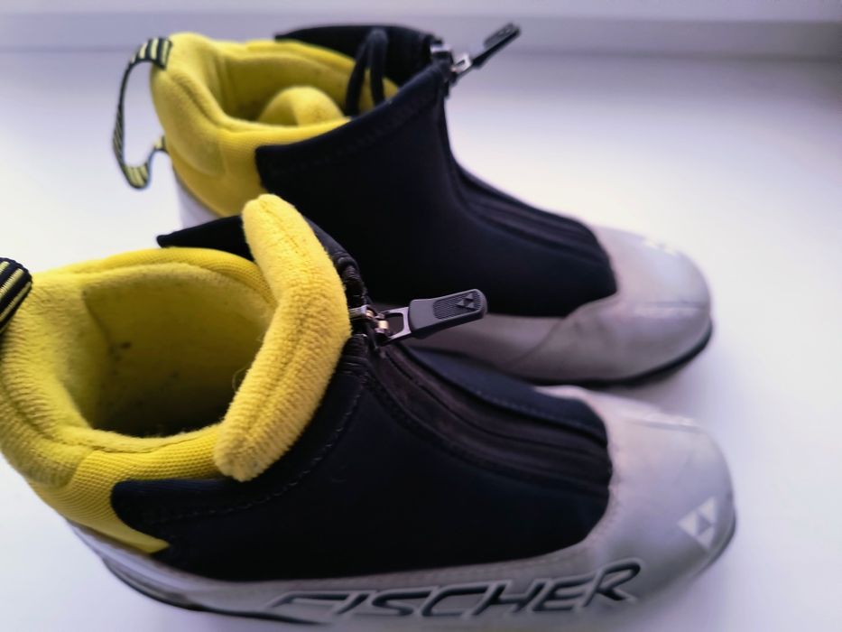 Ботинки лыжные размер 35