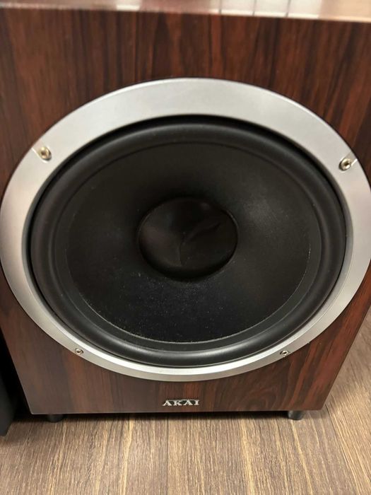 vand boxe AKAI AS030RA-780BT !URGENT!