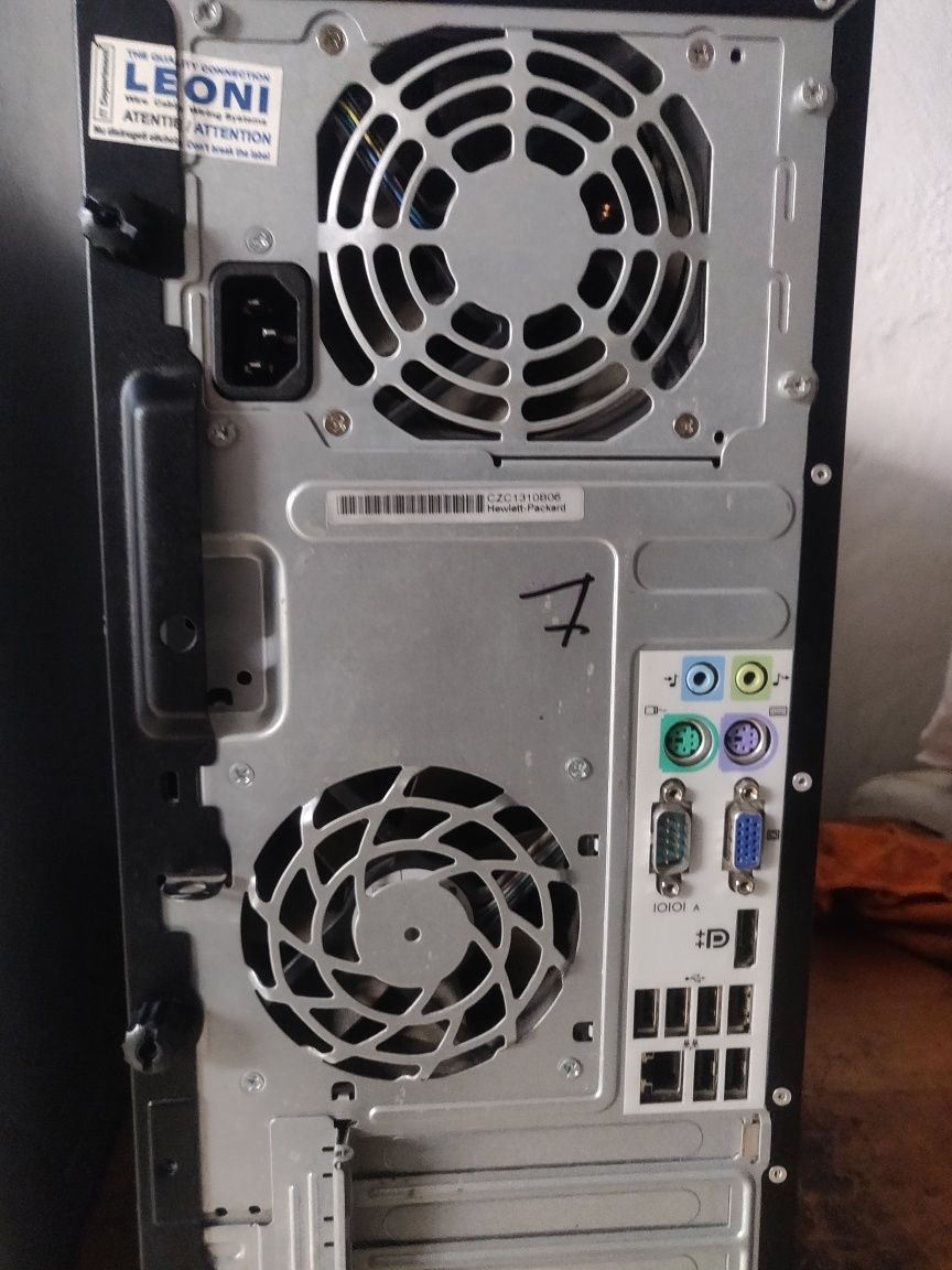 HP Compaq 8200 PRO MT PC + placa supraveghere 8 camere + o camera incl