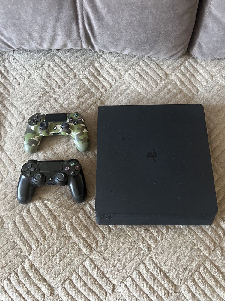 Продам ps4 slim