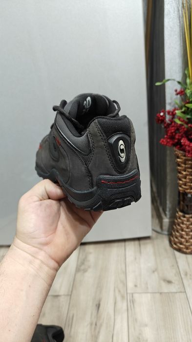 Salomon mărimea 43.5