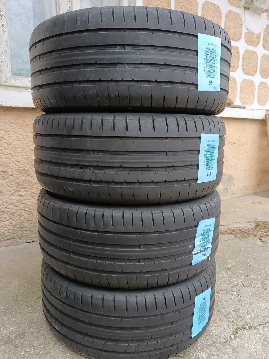 Roti/Vara Originale=VOLVO=235/40/R18=DUNLOP=
