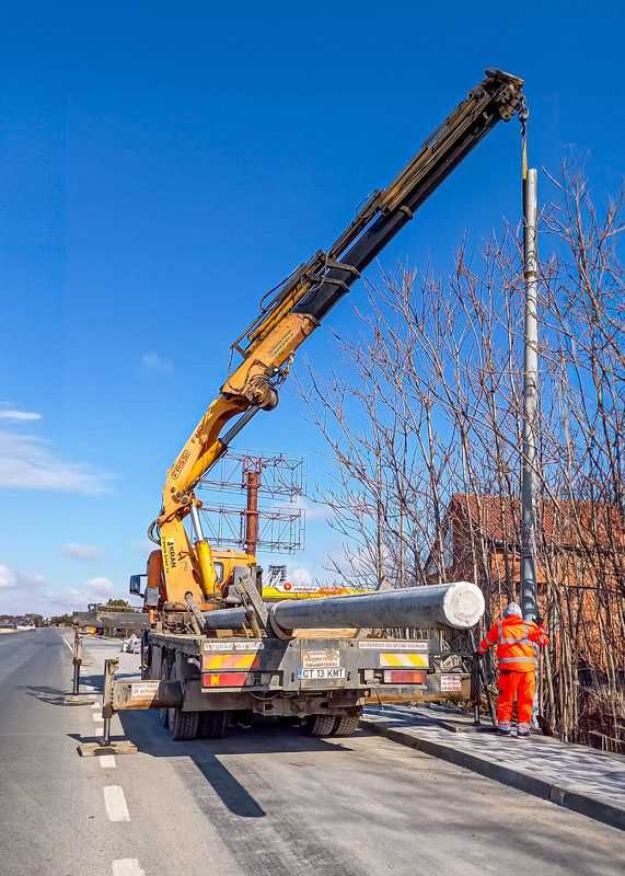 Camion cu Macara HIAB de Inchiriat. Inchiriez Macarale 20t. Transport