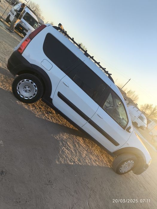 Lada largus 2019