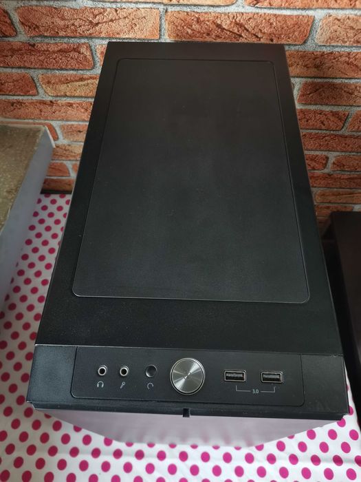 Carcasa PC Fractal Design Define Mini C Black Tempered Glass.