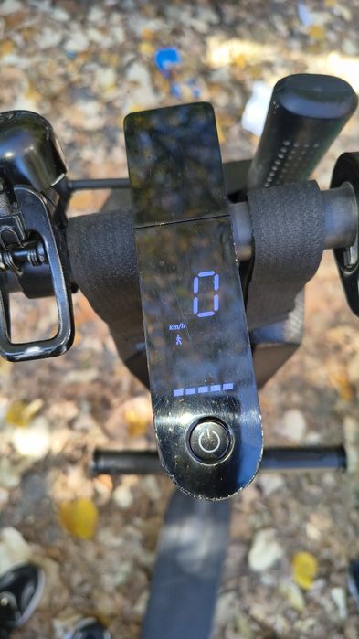 Vând trotineta electrica Xiaomi pro 2