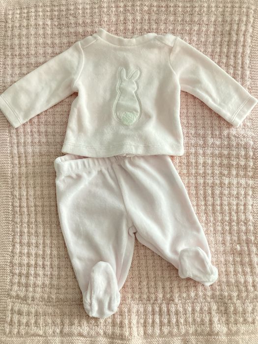 Италиански комплект блузка и ританки Prenatal