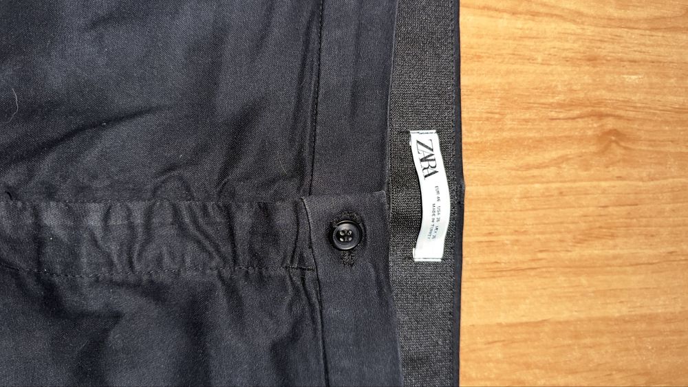 Pantaloni de Stofa Zara Negri cu lantisor EUR46