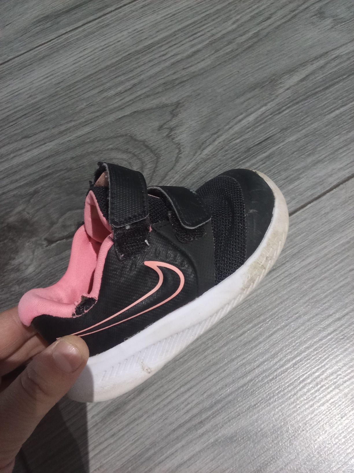 Adidasi fetițe Nike 21