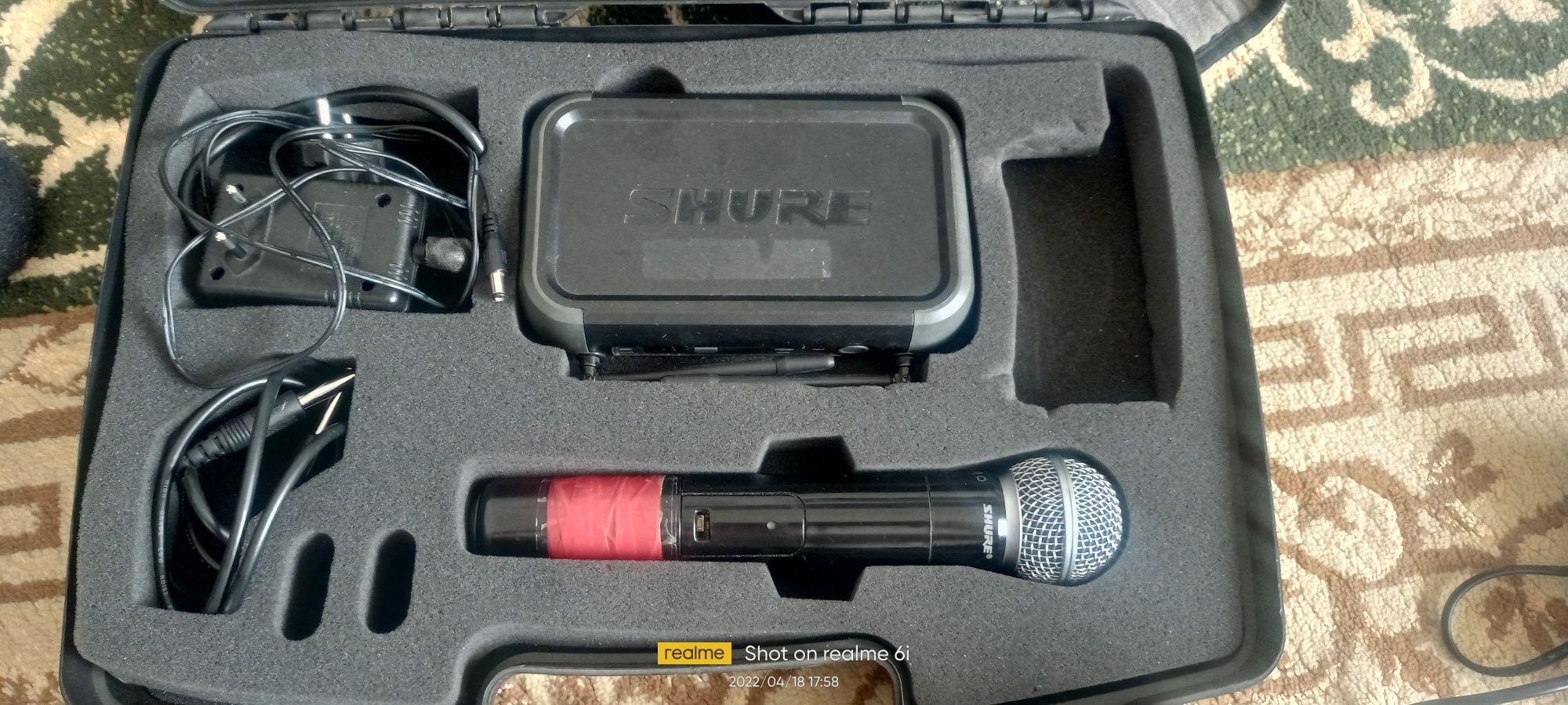 Микрофон SHURE SM58