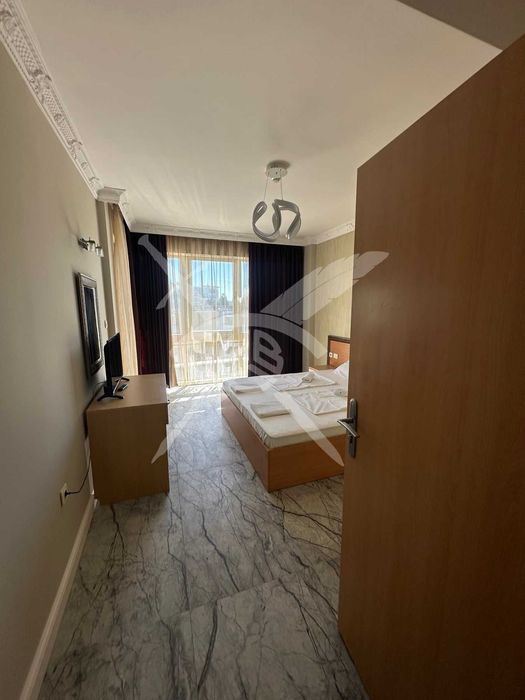 Продава се Двустаен апартамент в к.к. Слънчев бряг - 85 кв.м за 1295 €/кв.м - Снимка #3