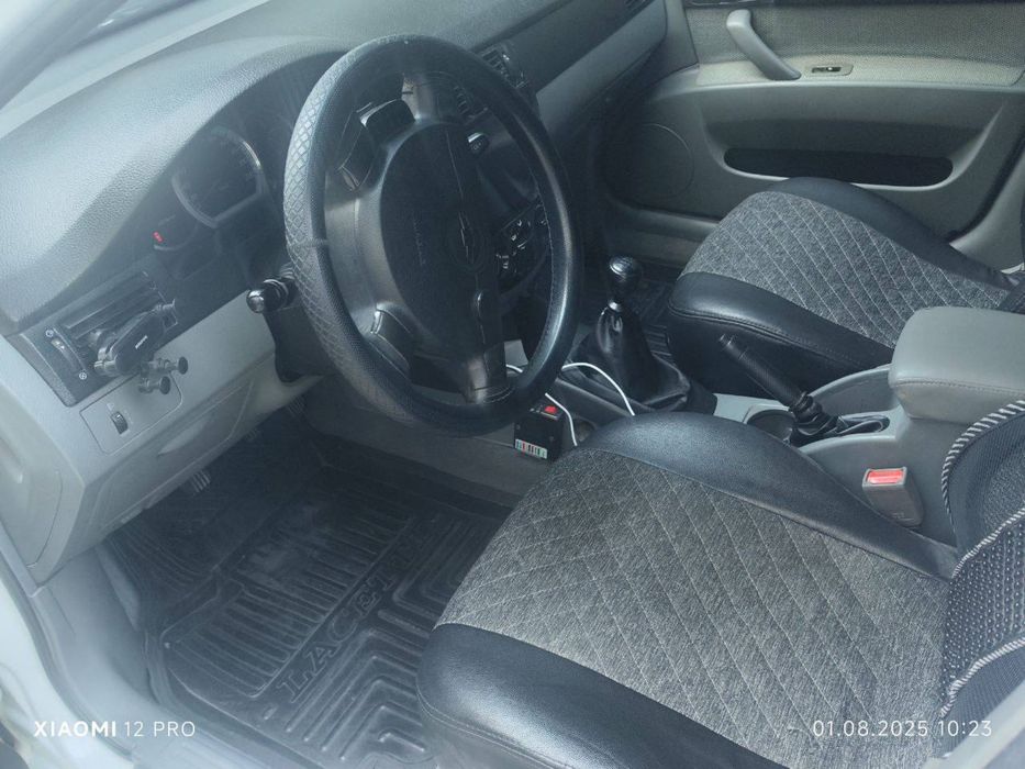 Lacetti 1.8 mexanika 2009 arenda