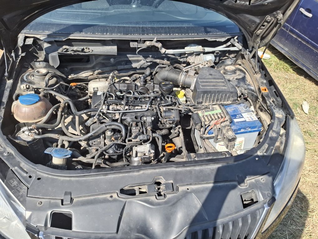 Dezmembrez skoda fabia 2 motor 1.2 diesel cod motor CFW