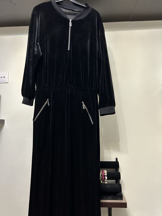 Велюровое платье фирма Piena