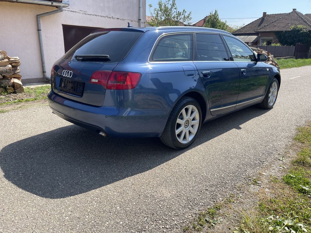 Vând Audi A6 3000 quattro