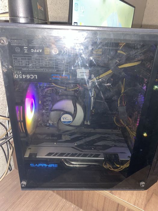 Продавам компютар и волан с педали logitech g29